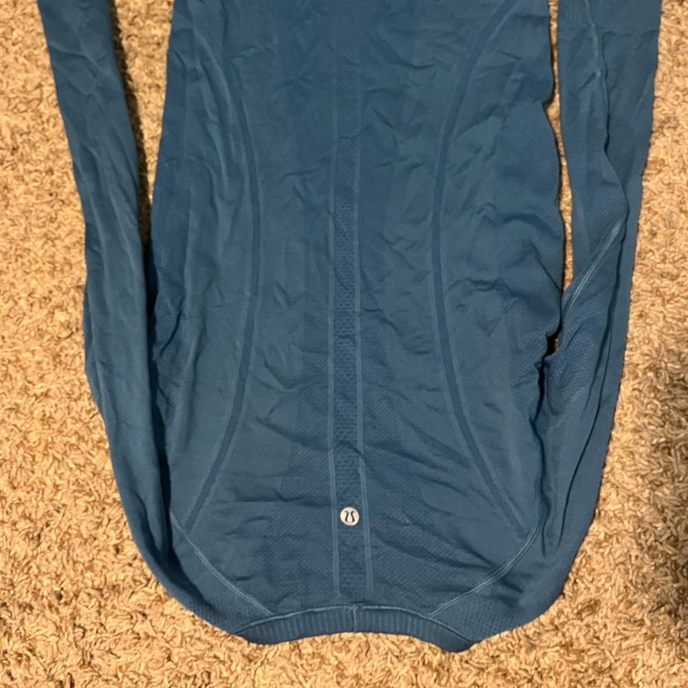 Swifty Tech Lululemon Longsleeve